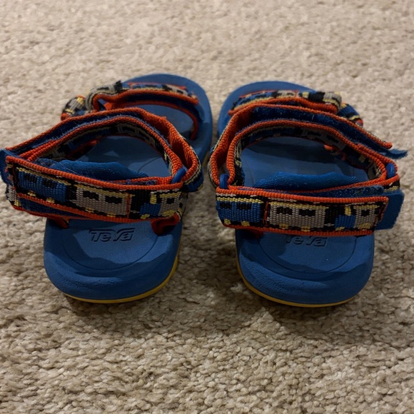 Teva Kids Sandals in Blue and Red Pattern - Picture 3 of 4